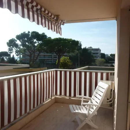 Studio A 50 M Du Port De St Laurent Du Var Appartement Cros-de-Cagnes