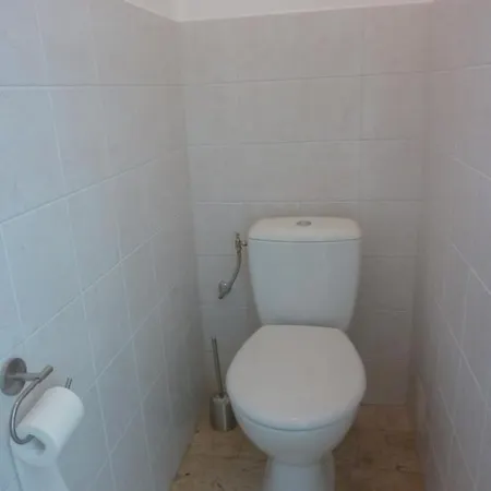 Studio A 50 M Du Port De St Laurent Du Var * Cros-de-Cagnes